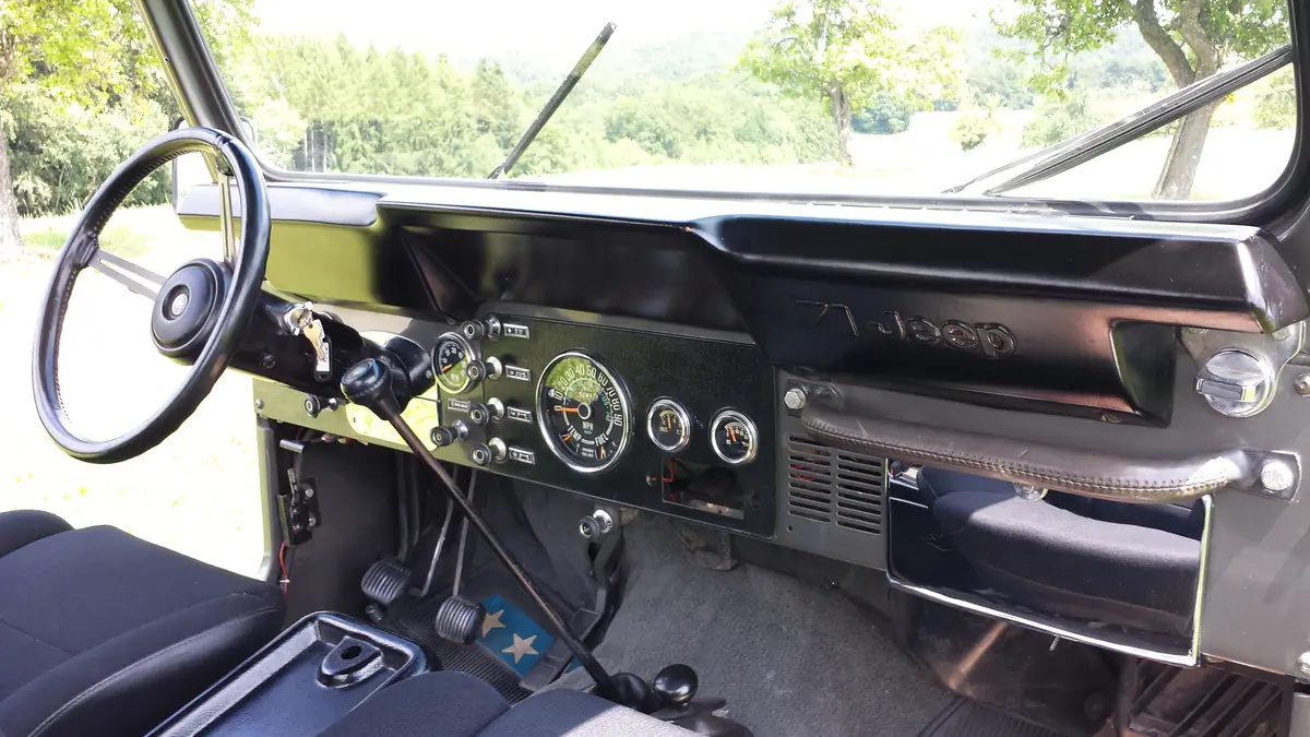 Jeep CJ7 – Bild 2 von 8